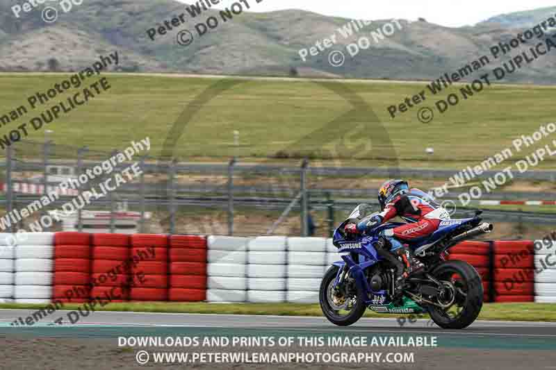 cadwell no limits trackday;cadwell park;cadwell park photographs;cadwell trackday photographs;enduro digital images;event digital images;eventdigitalimages;navarra;no limits trackdays;peter wileman photography;racing digital images;trackday digital images;trackday photos